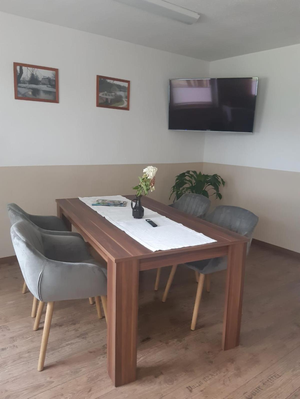 Neuhausen  Ferienwohnung Kathlower Muehle מראה חיצוני תמונה